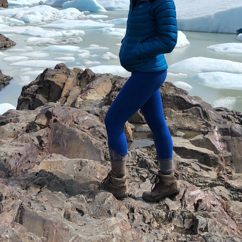 Blue leggings